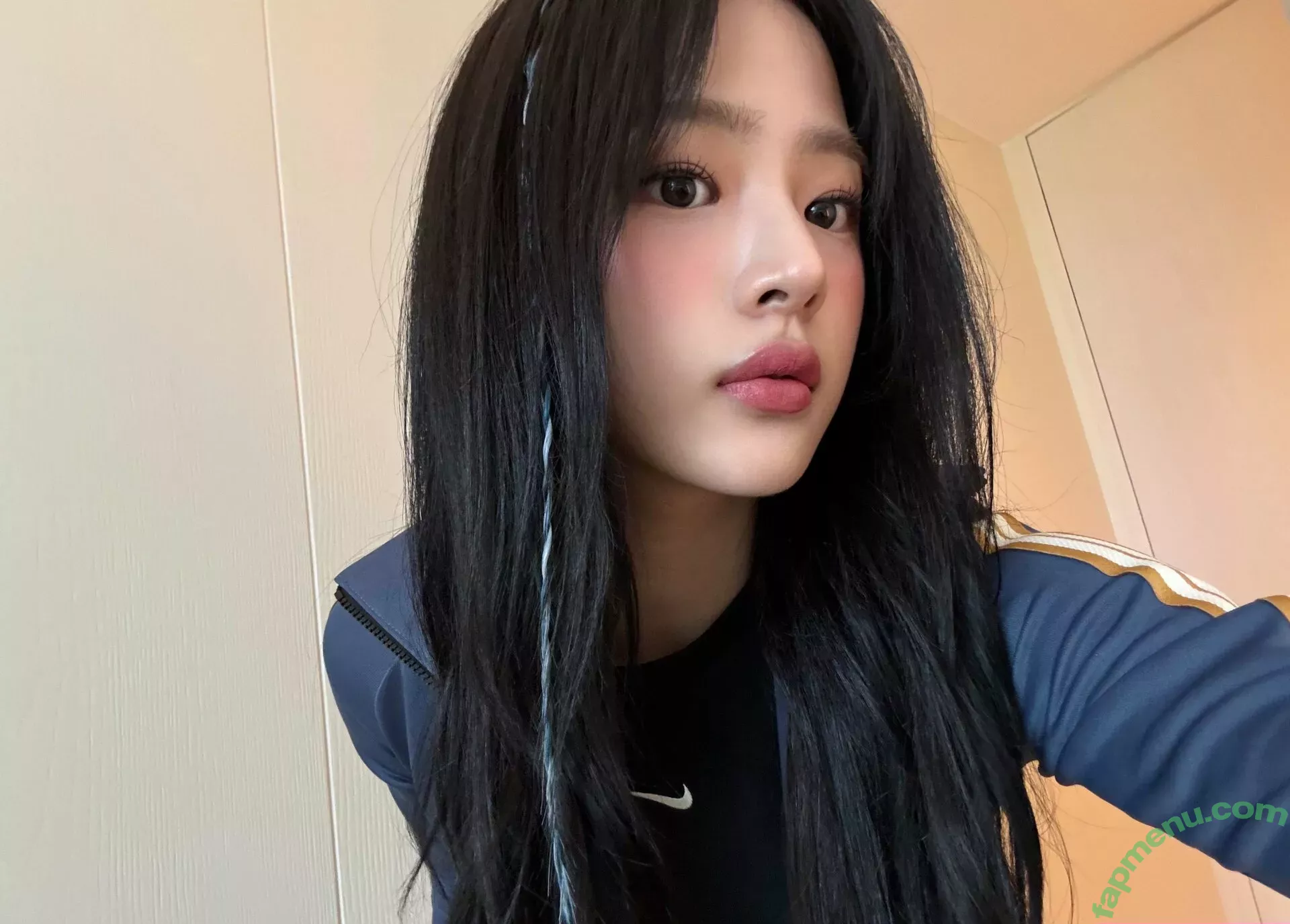 Minji nude photo #0205 (lovres_min__ / miniwithtattoos / newjeans_official)