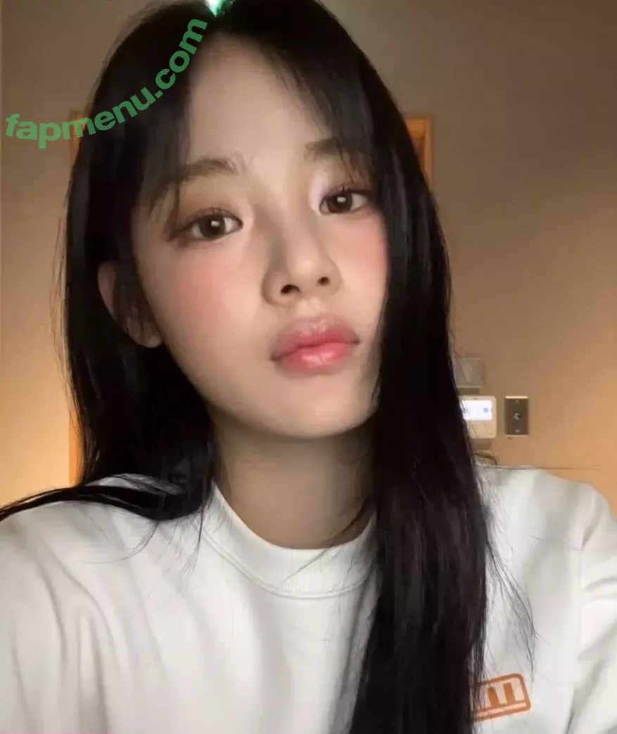 Minji nude photo #0211 (lovres_min__ / miniwithtattoos / newjeans_official)