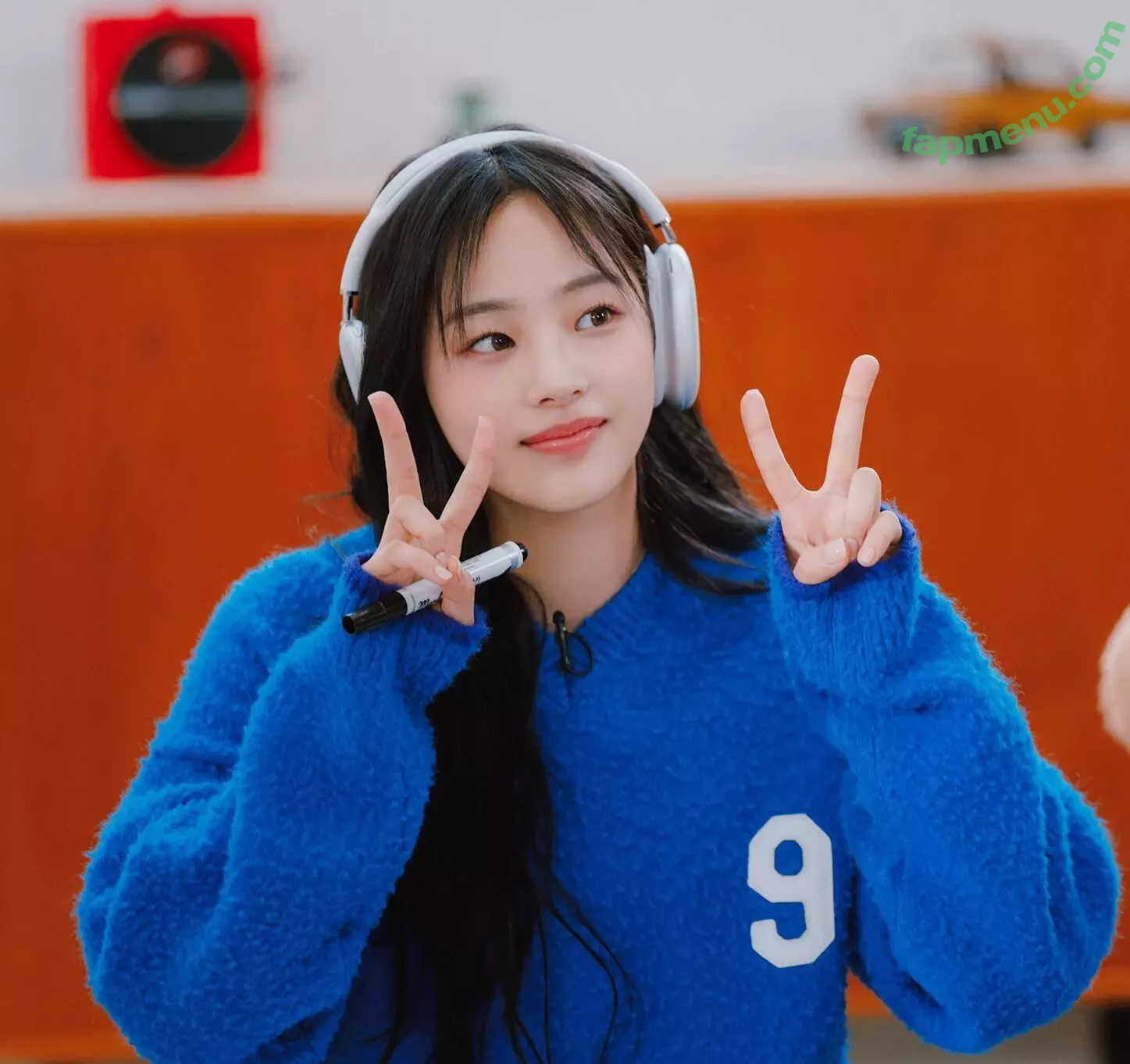 Minji nude photo #0216 (lovres_min__ / miniwithtattoos / newjeans_official)