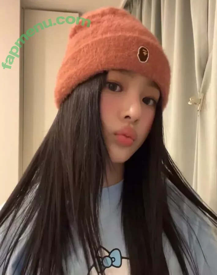 Minji nude photo #0220 (lovres_min__ / miniwithtattoos / newjeans_official)