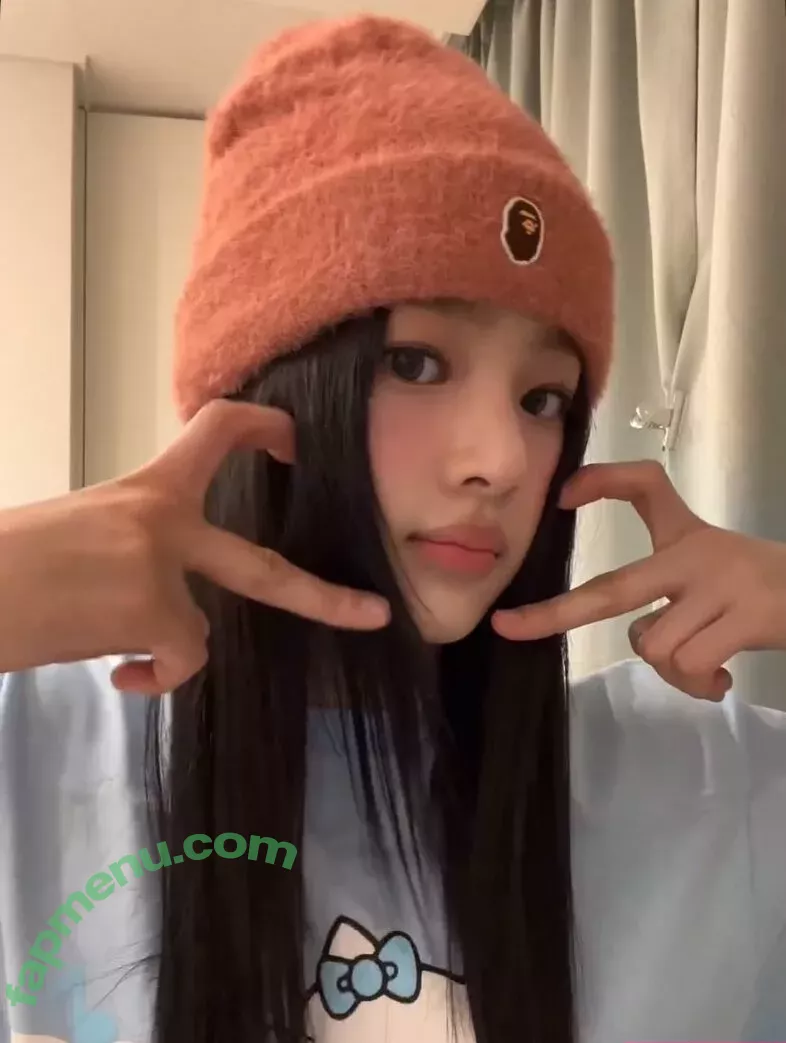 Minji nude photo #0221 (lovres_min__ / miniwithtattoos / newjeans_official)