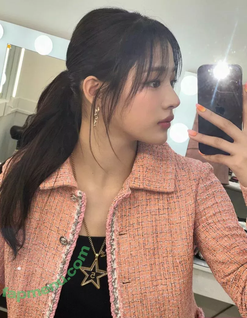 Minji nude photo #0229 (lovres_min__ / miniwithtattoos / newjeans_official)