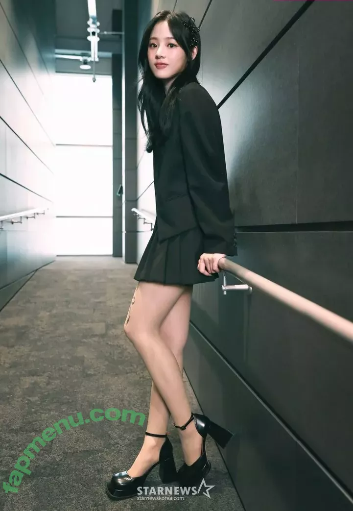 Minji nude photo #0251 (lovres_min__ / miniwithtattoos / newjeans_official)