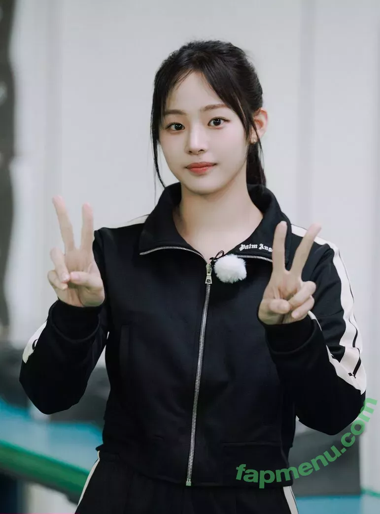 Minji nude photo #0278 (lovres_min__ / miniwithtattoos / newjeans_official)