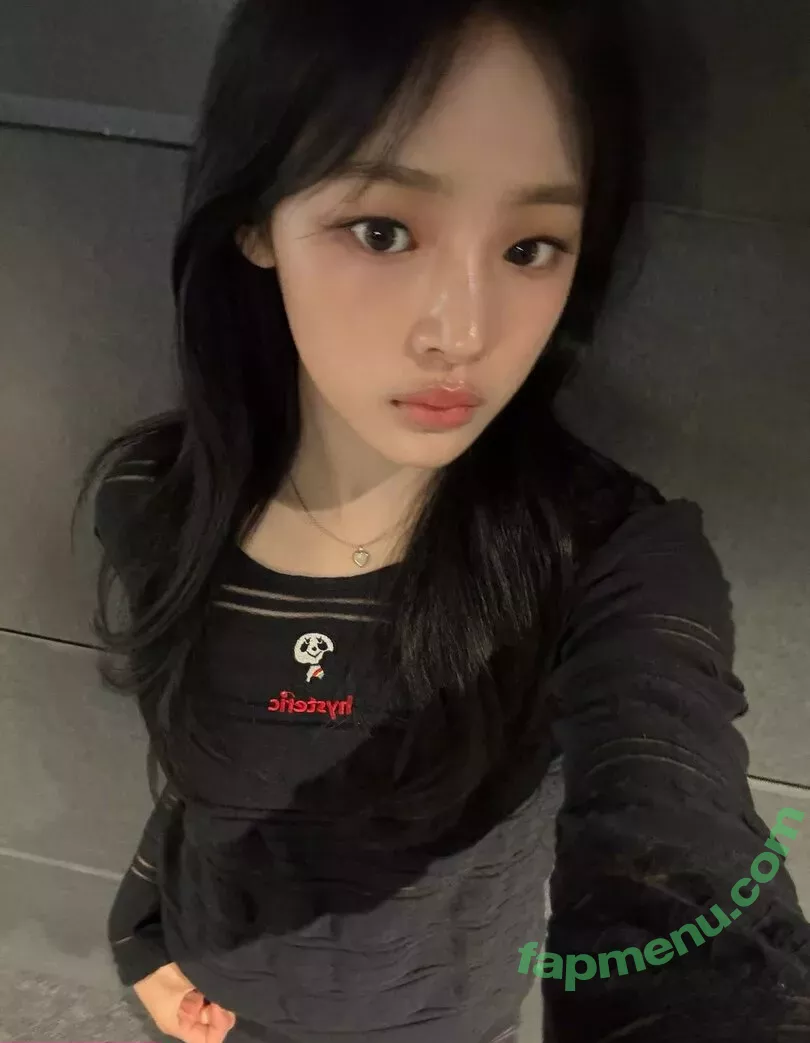 Minji nude photo #0282 (lovres_min__ / miniwithtattoos / newjeans_official)