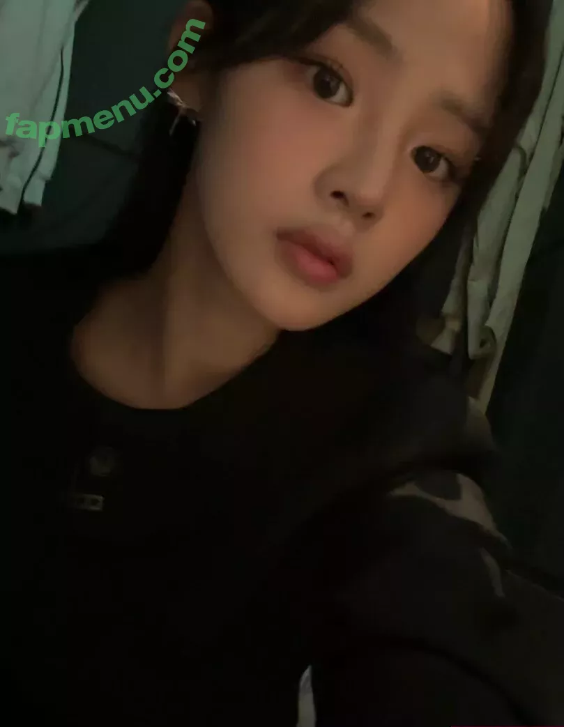 Minji nude photo #0291 (lovres_min__ / miniwithtattoos / newjeans_official)