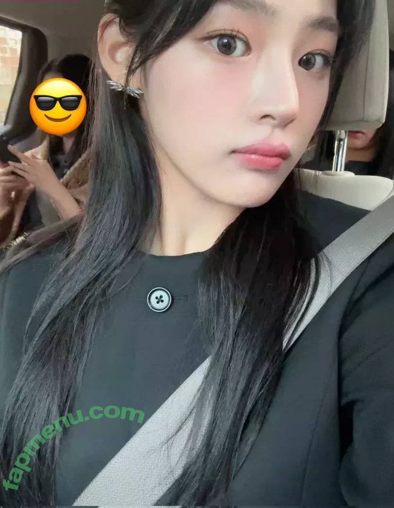 Minji nude photo #0293 (lovres_min__ / miniwithtattoos / newjeans_official)