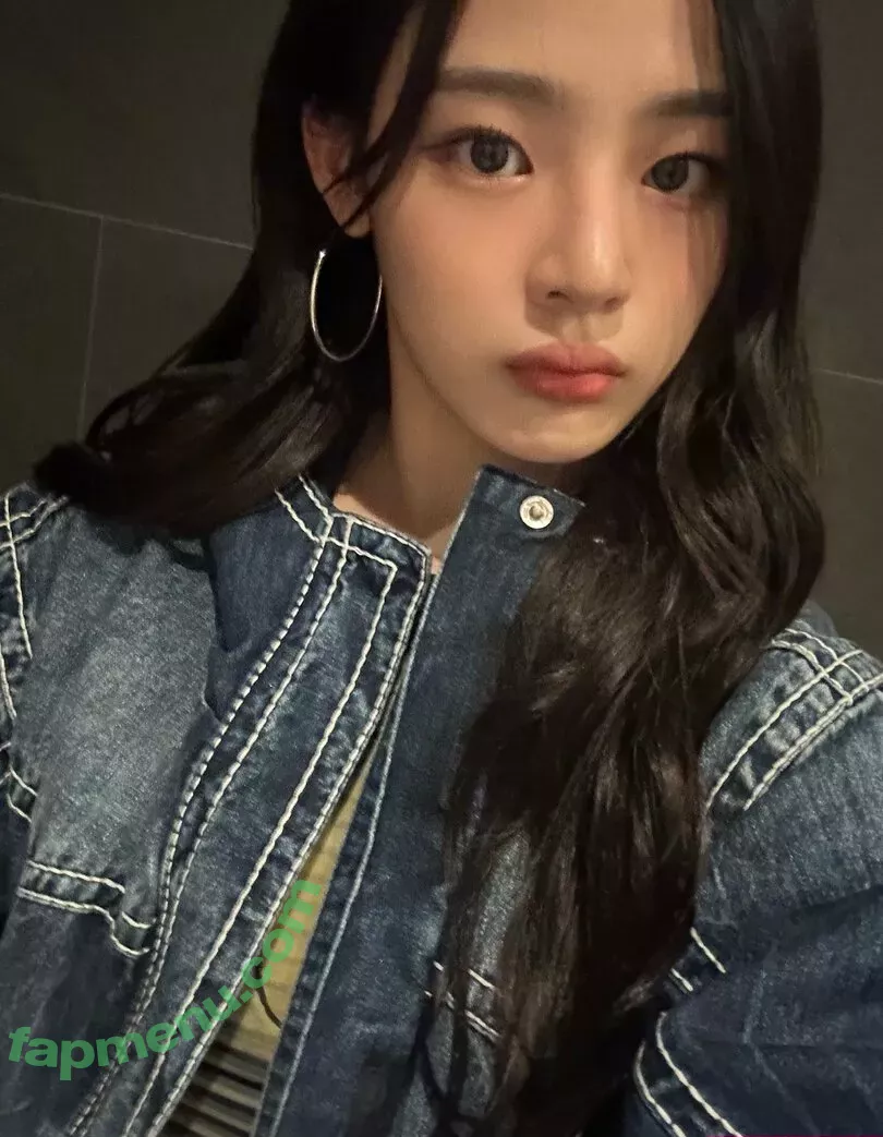 Minji nude photo #0298 (lovres_min__ / miniwithtattoos / newjeans_official)