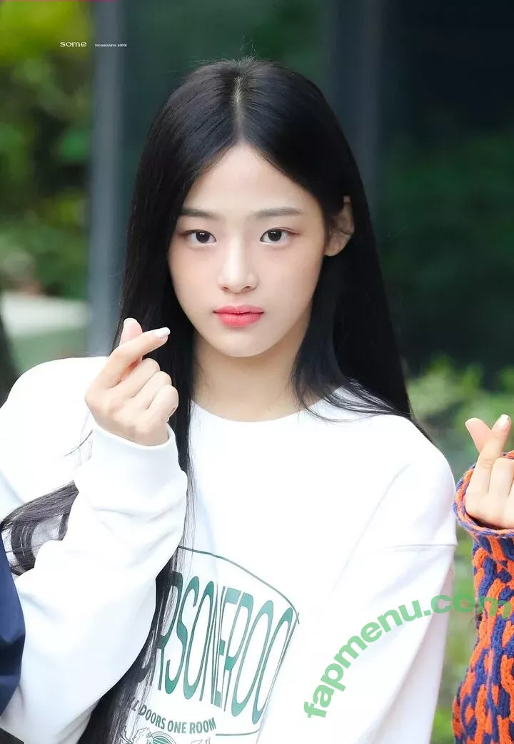 Minji nude photo #0307 (lovres_min__ / miniwithtattoos / newjeans_official)