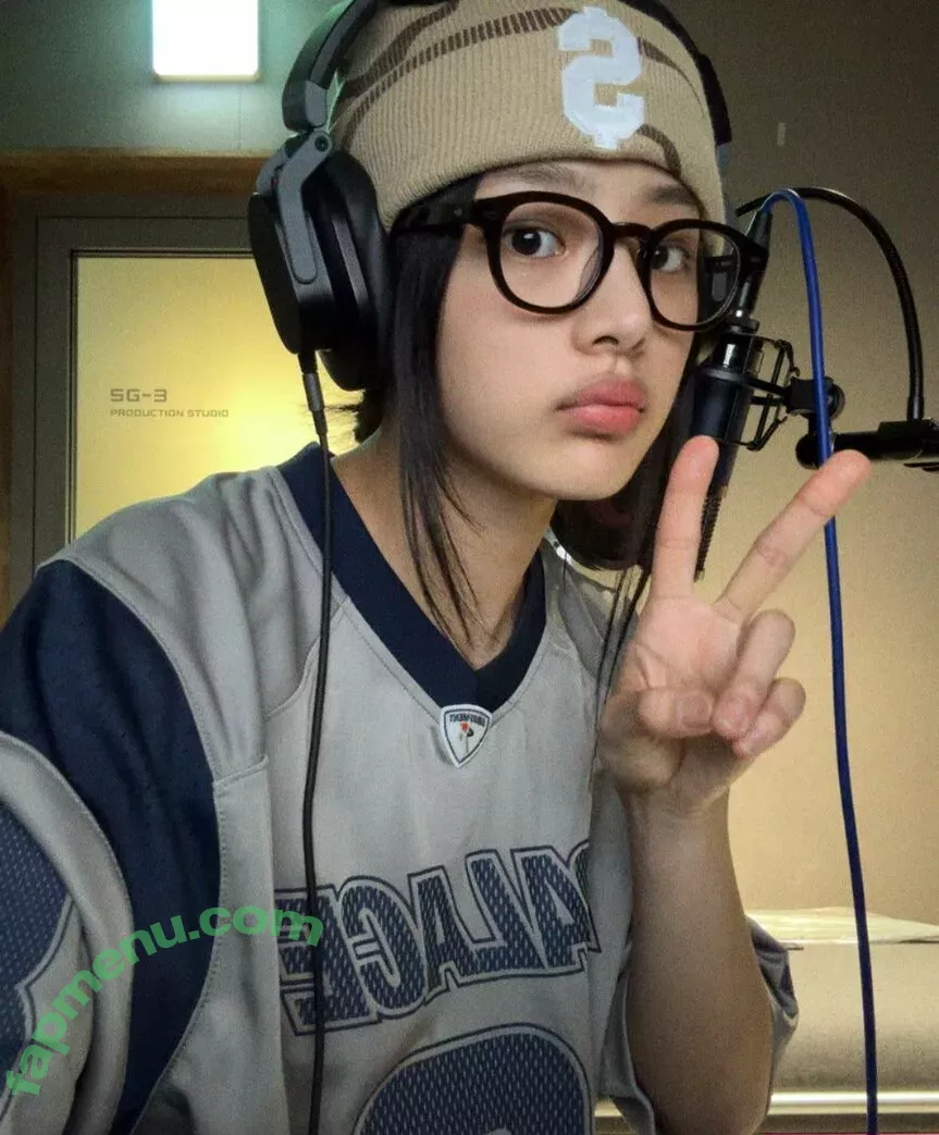 Minji nude photo #0317 (lovres_min__ / miniwithtattoos / newjeans_official)