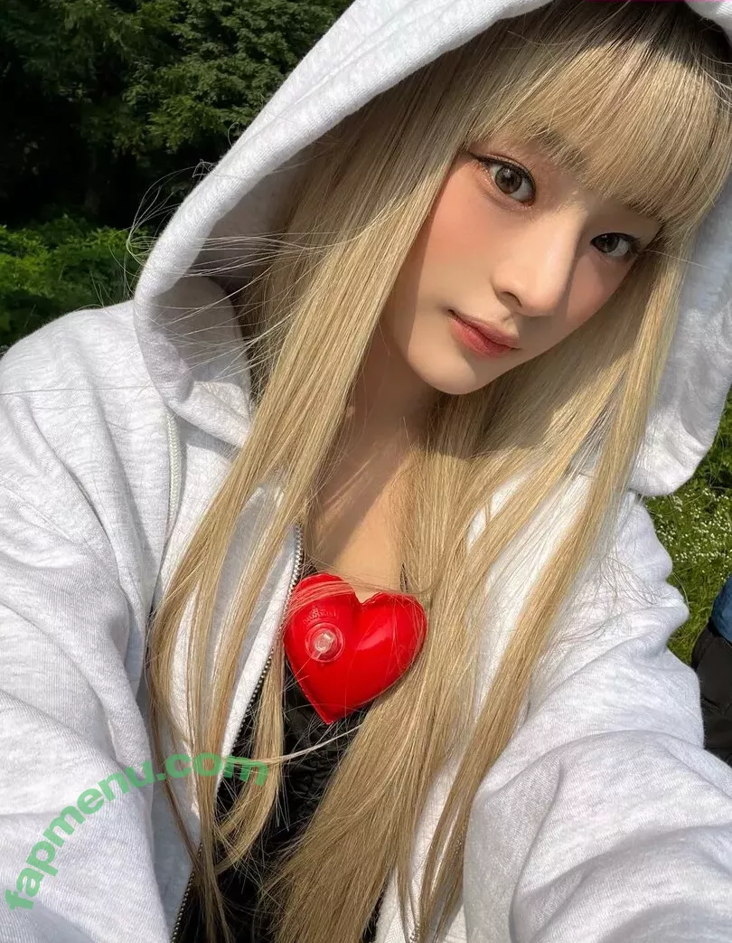 Minji nude photo #0323 (lovres_min__ / miniwithtattoos / newjeans_official)