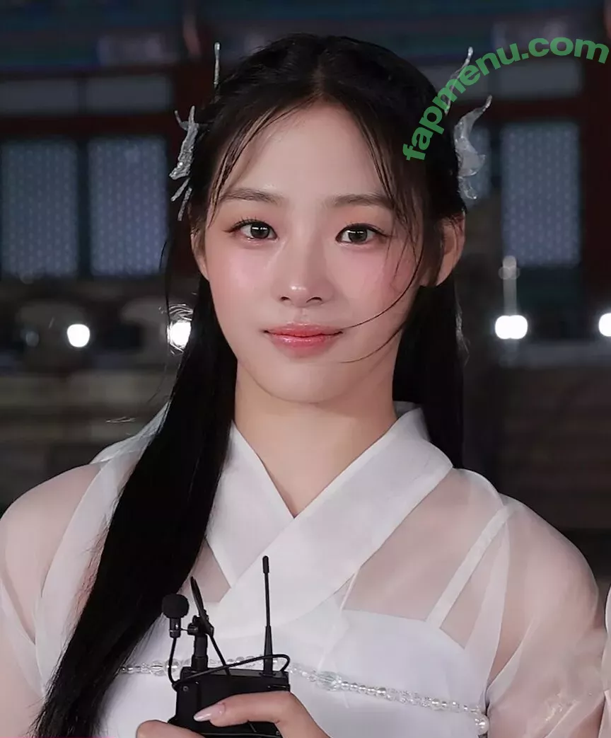 Minji nude photo #0421 (lovres_min__ / miniwithtattoos / newjeans_official)