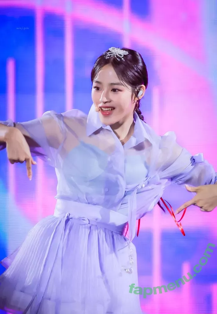 Minji nude photo #0447 (lovres_min__ / miniwithtattoos / newjeans_official)