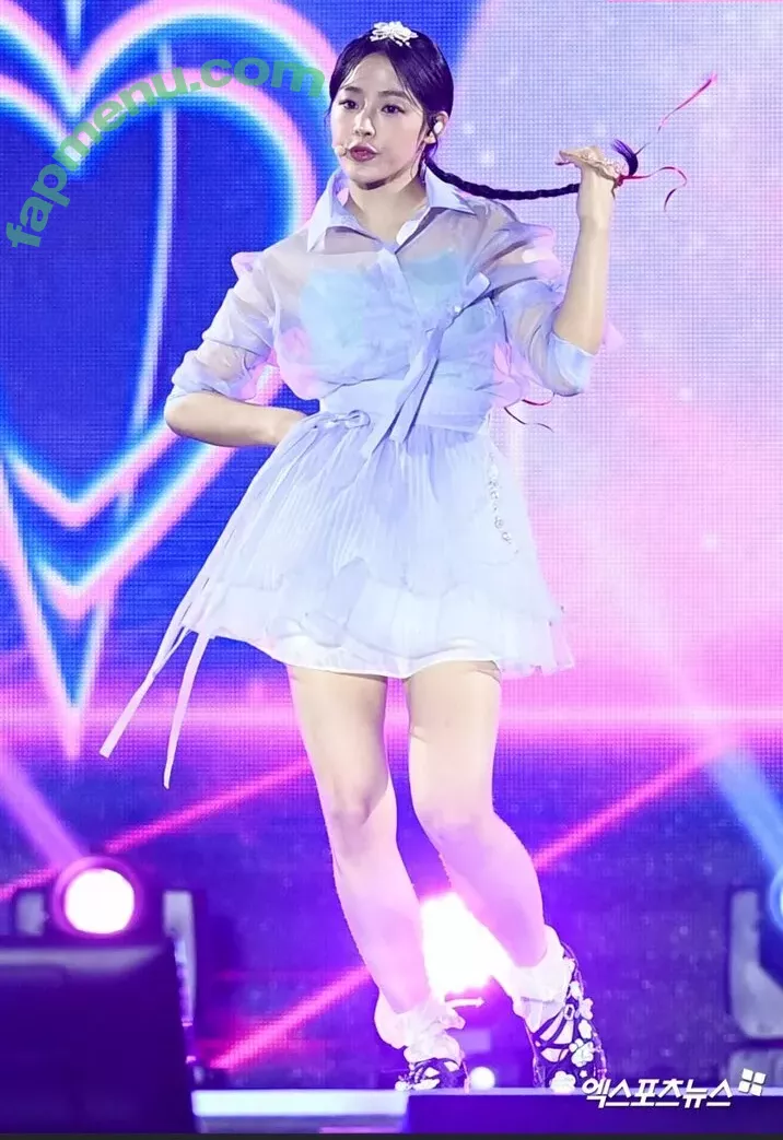 Minji nude photo #0454 (lovres_min__ / miniwithtattoos / newjeans_official)