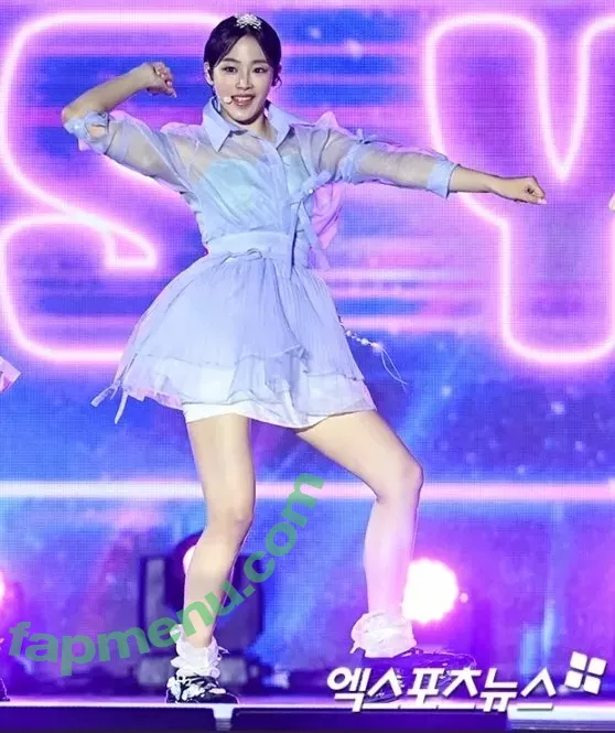 Minji nude photo #0456 (lovres_min__ / miniwithtattoos / newjeans_official)