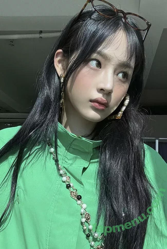 Minji nude photo #0460 (lovres_min__ / miniwithtattoos / newjeans_official)