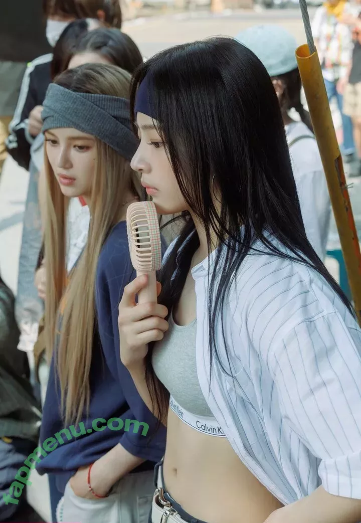 Minji nude photo #0465 (lovres_min__ / miniwithtattoos / newjeans_official)