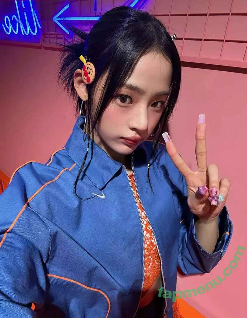 Minji nude photo #0471 (lovres_min__ / miniwithtattoos / newjeans_official)