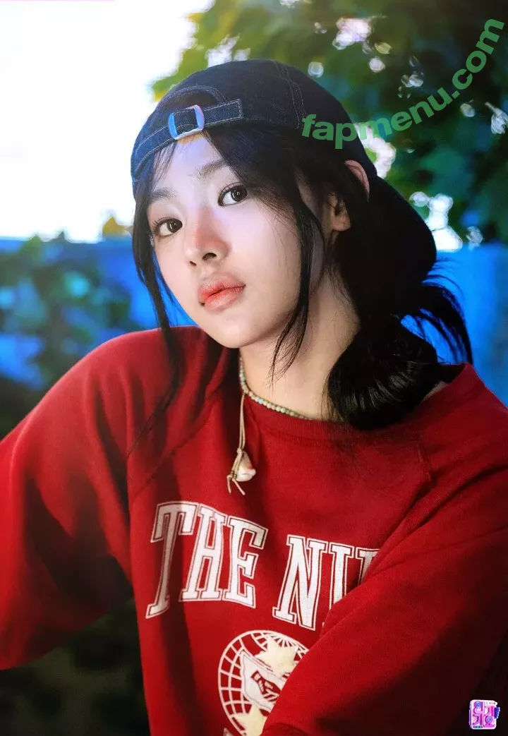 Minji nude photo #0472 (lovres_min__ / miniwithtattoos / newjeans_official)