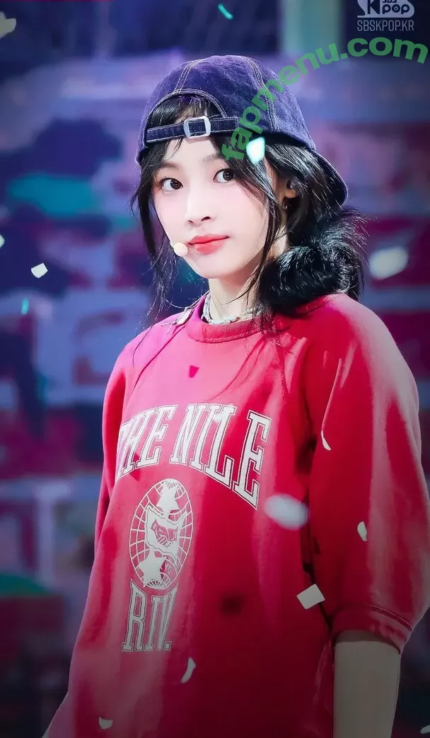 Minji nude photo #0504 (lovres_min__ / miniwithtattoos / newjeans_official)