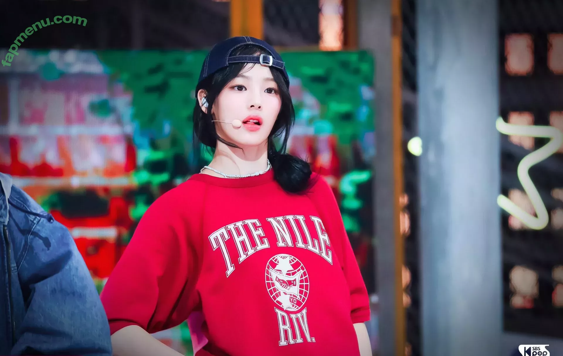 Minji nude photo #0506 (lovres_min__ / miniwithtattoos / newjeans_official)