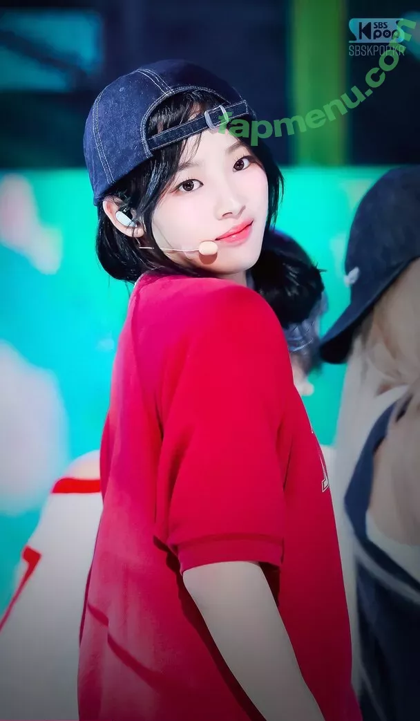 Minji nude photo #0507 (lovres_min__ / miniwithtattoos / newjeans_official)