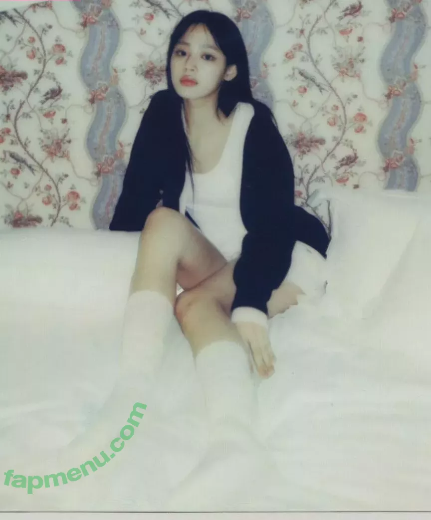 Minji nude photo #0509 (lovres_min__ / miniwithtattoos / newjeans_official)