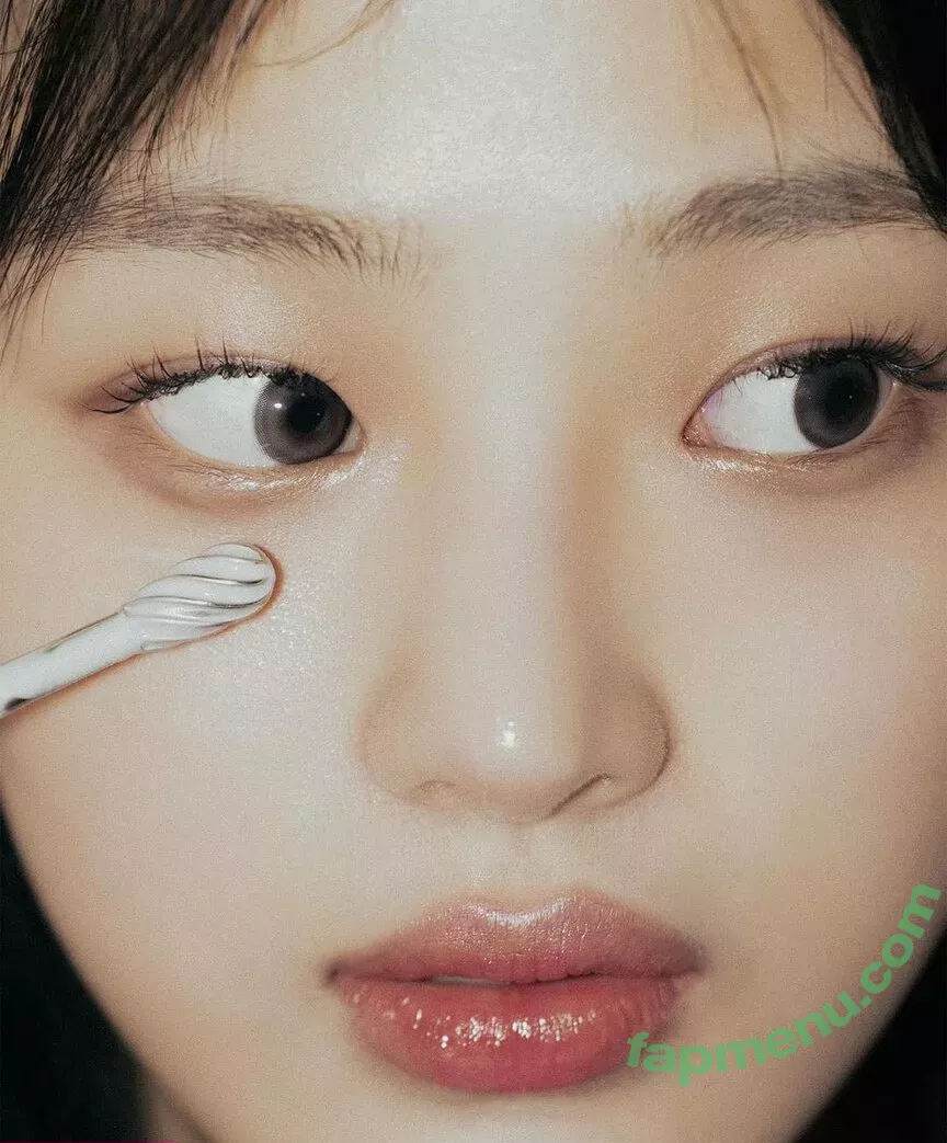 Minji nude photo #0511 (lovres_min__ / miniwithtattoos / newjeans_official)