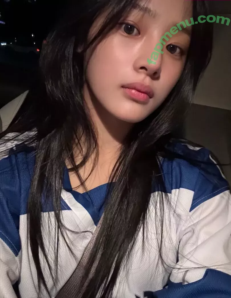 Minji nude photo #0512 (lovres_min__ / miniwithtattoos / newjeans_official)