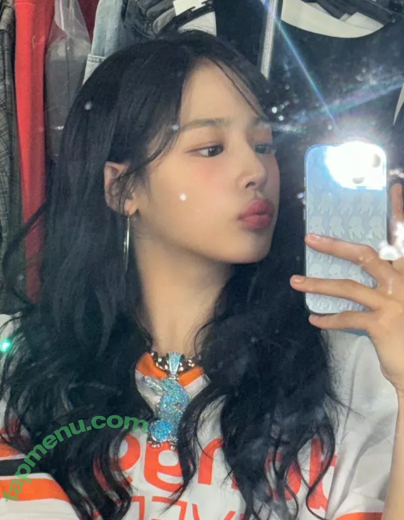 Minji nude photo #0517 (lovres_min__ / miniwithtattoos / newjeans_official)