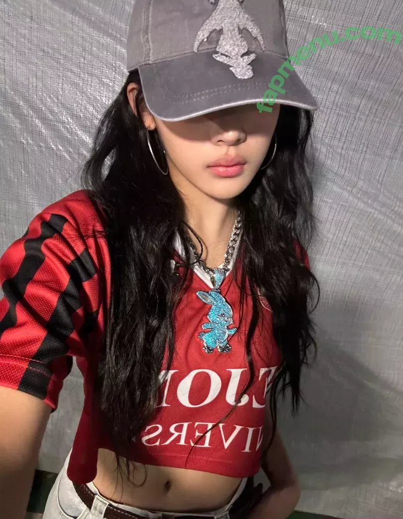 Minji nude photo #0519 (lovres_min__ / miniwithtattoos / newjeans_official)