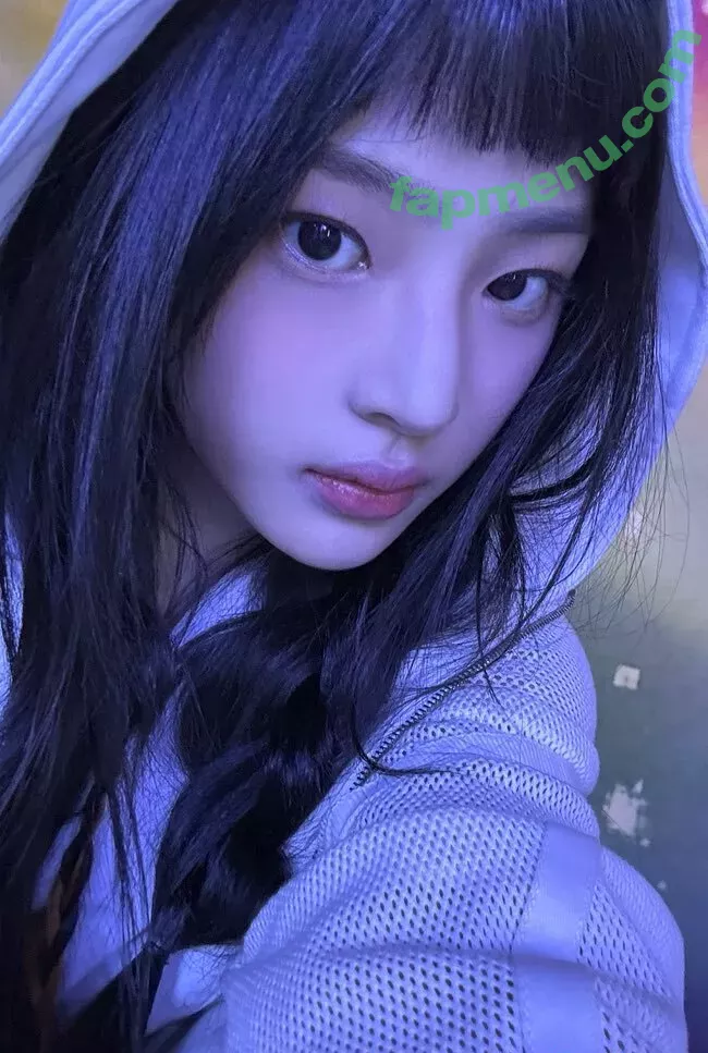 Minji nude photo #0562 (lovres_min__ / miniwithtattoos / newjeans_official)