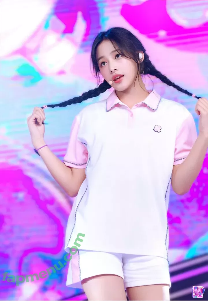 Minji nude photo #0585 (lovres_min__ / miniwithtattoos / newjeans_official)