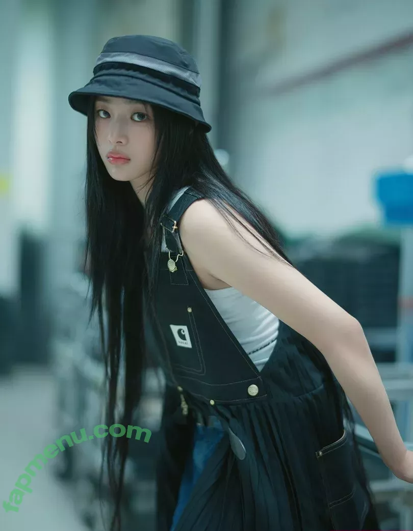 Minji nude photo #0586 (lovres_min__ / miniwithtattoos / newjeans_official)