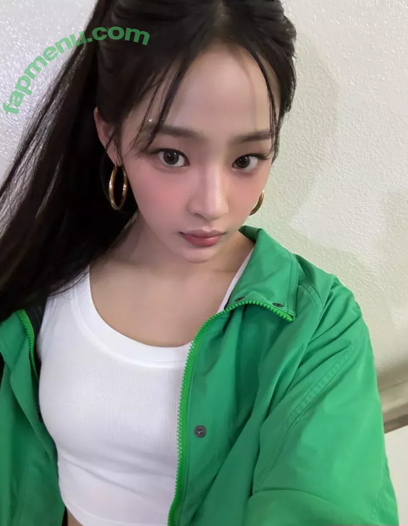 Minji nude photo #0593 (lovres_min__ / miniwithtattoos / newjeans_official)