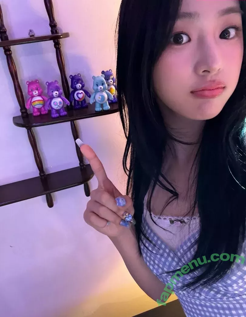 Minji nude photo #0595 (lovres_min__ / miniwithtattoos / newjeans_official)