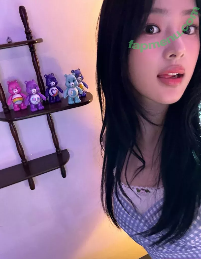 Minji nude photo #0596 (lovres_min__ / miniwithtattoos / newjeans_official)