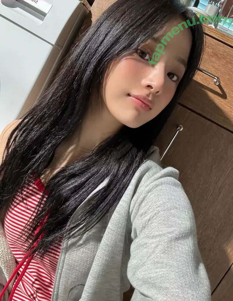 Minji nude photo #0598 (lovres_min__ / miniwithtattoos / newjeans_official)