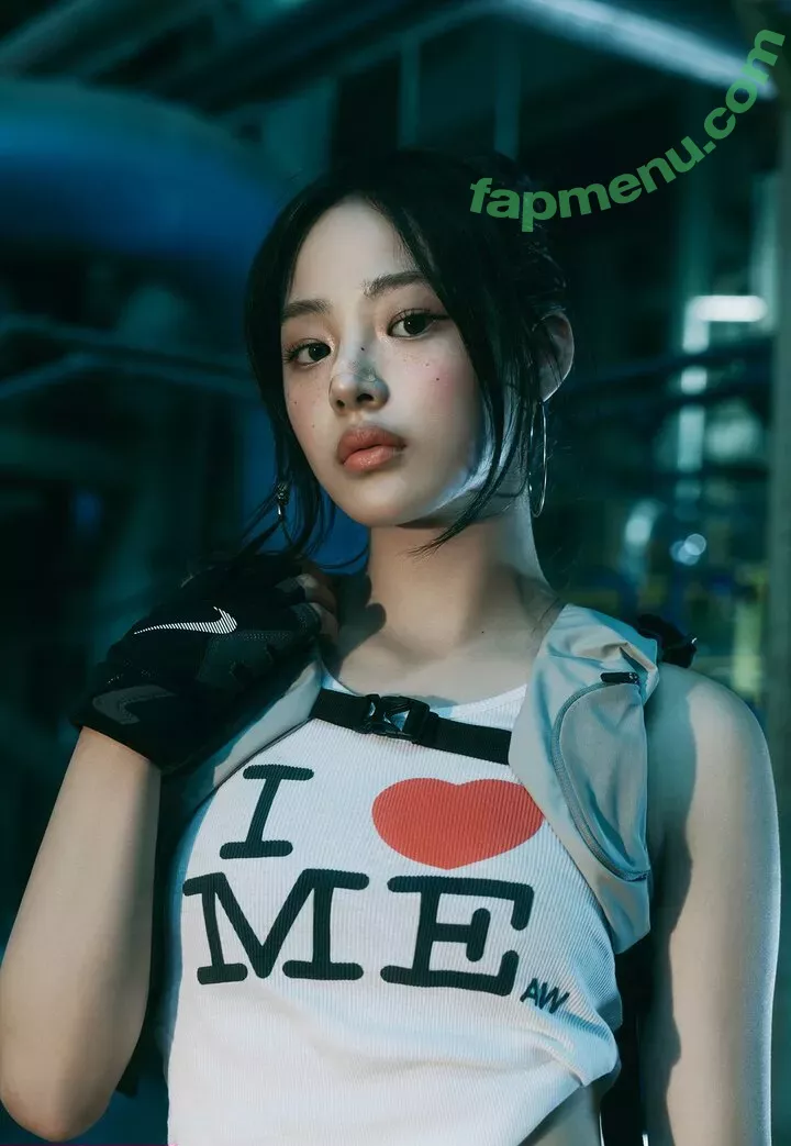 Minji nude photo #0609 (lovres_min__ / miniwithtattoos / newjeans_official)