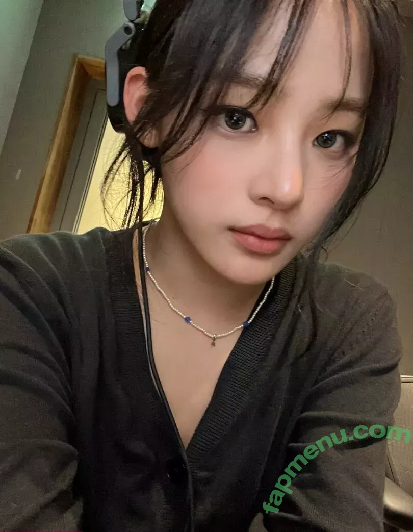 Minji nude photo #0652 (lovres_min__ / miniwithtattoos / newjeans_official)