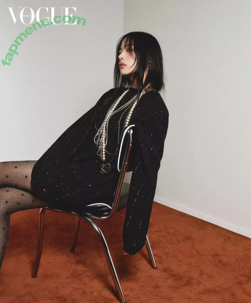 Minji nude photo #0657 (lovres_min__ / miniwithtattoos / newjeans_official)