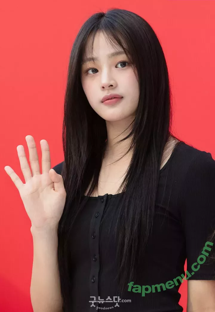 Minji nude photo #0661 (lovres_min__ / miniwithtattoos / newjeans_official)