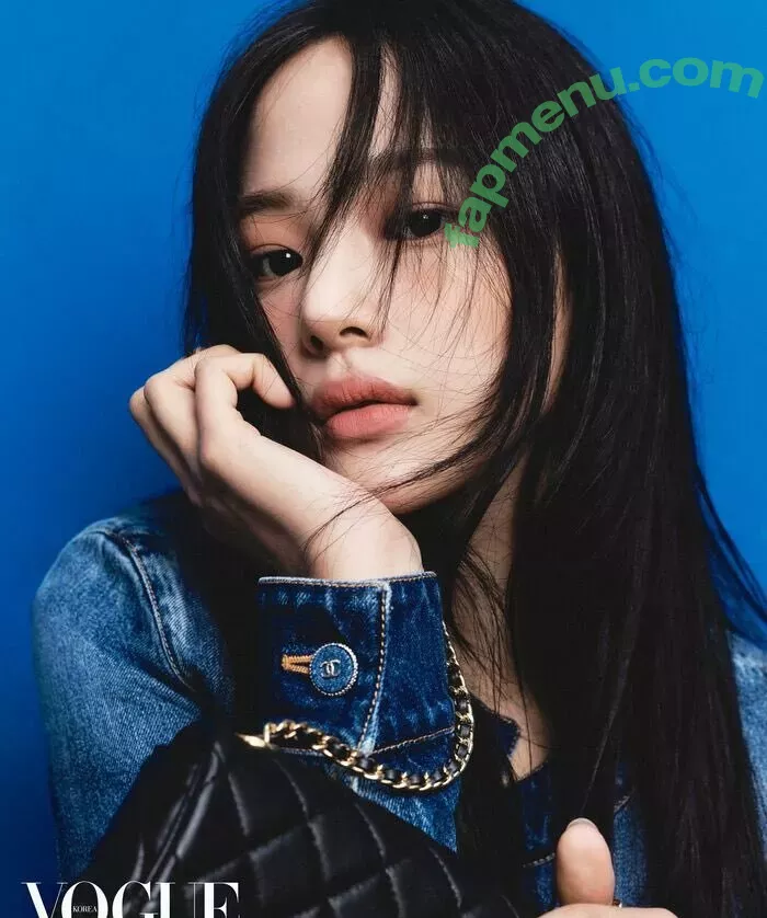 Minji nude photo #0701 (lovres_min__ / miniwithtattoos / newjeans_official)