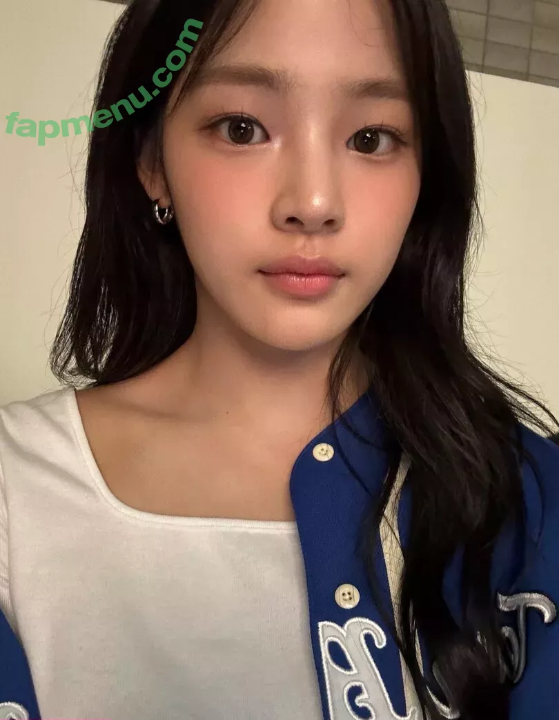 Minji nude photo #0702 (lovres_min__ / miniwithtattoos / newjeans_official)