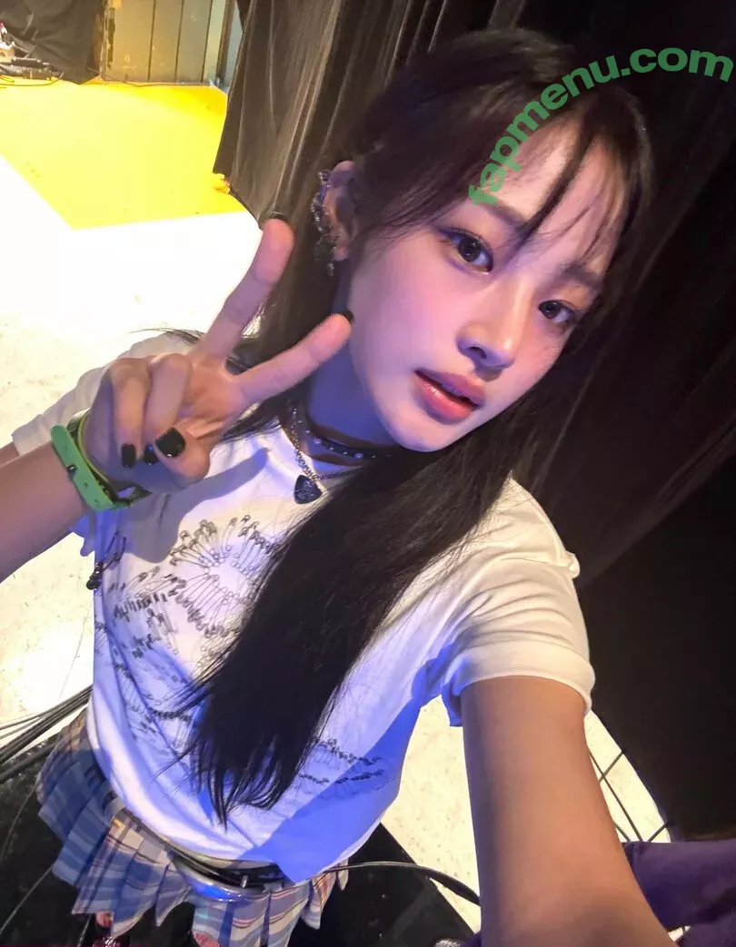 Minji nude photo #0706 (lovres_min__ / miniwithtattoos / newjeans_official)