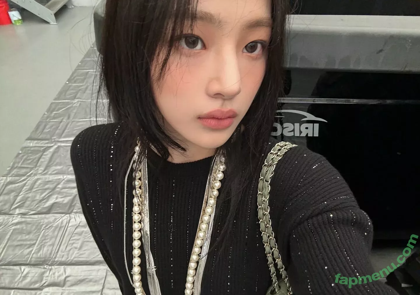 Minji nude photo #0723 (lovres_min__ / miniwithtattoos / newjeans_official)