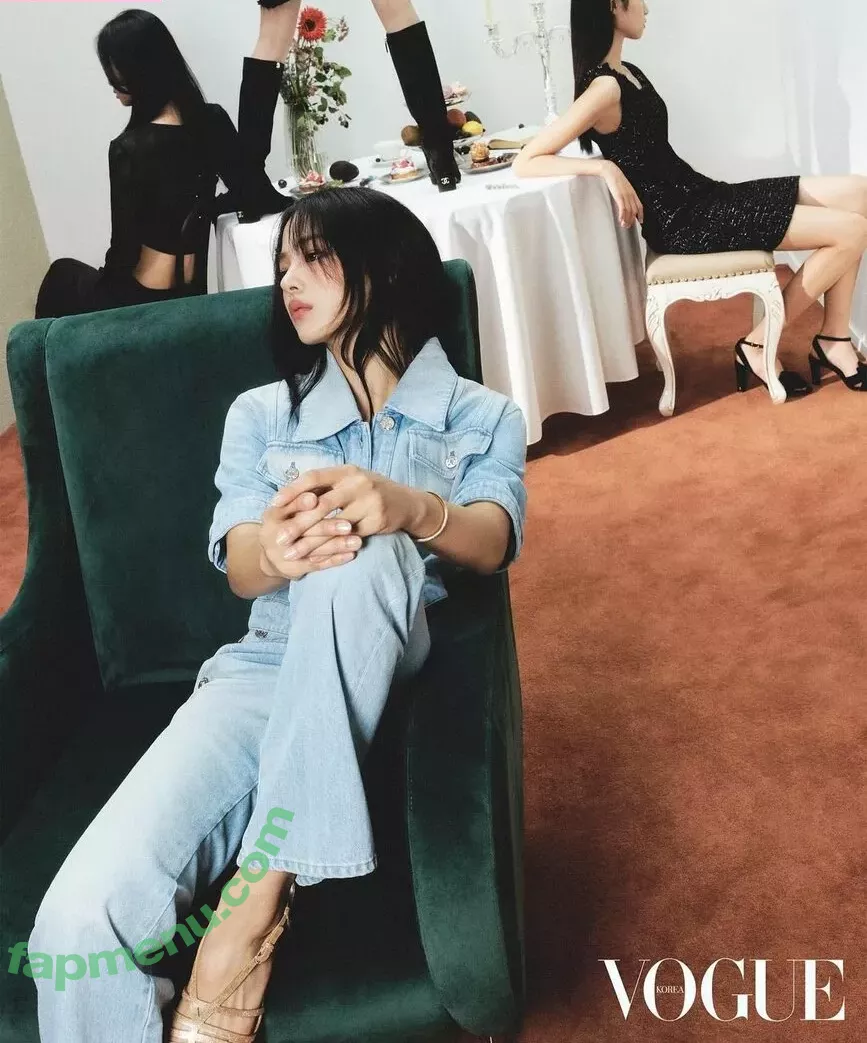 Minji nude photo #0726 (lovres_min__ / miniwithtattoos / newjeans_official)
