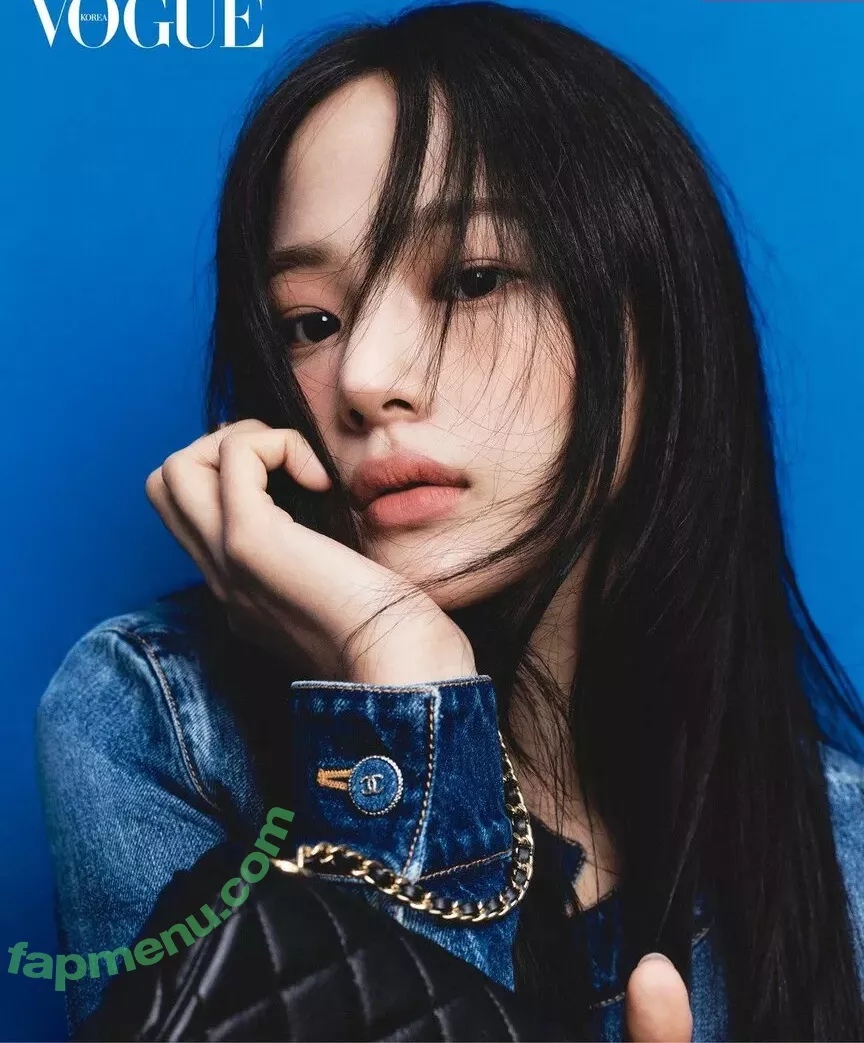 Minji nude photo #0729 (lovres_min__ / miniwithtattoos / newjeans_official)