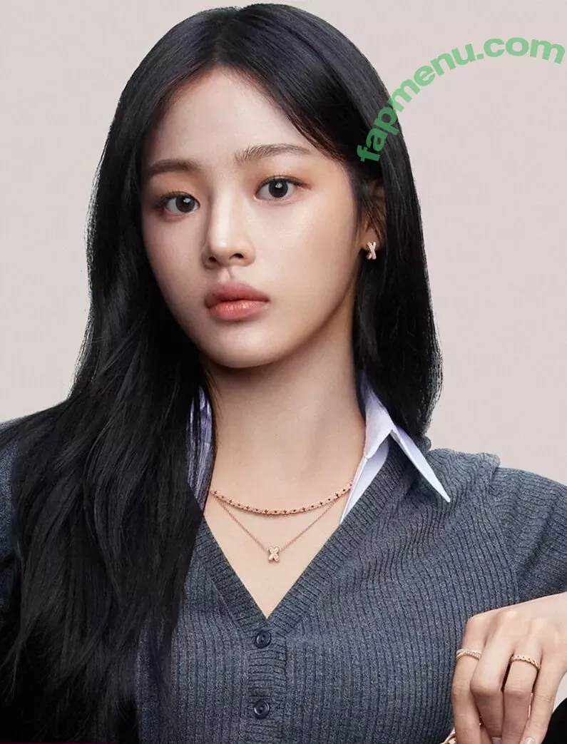 Minji nude photo #0748 (lovres_min__ / miniwithtattoos / newjeans_official)