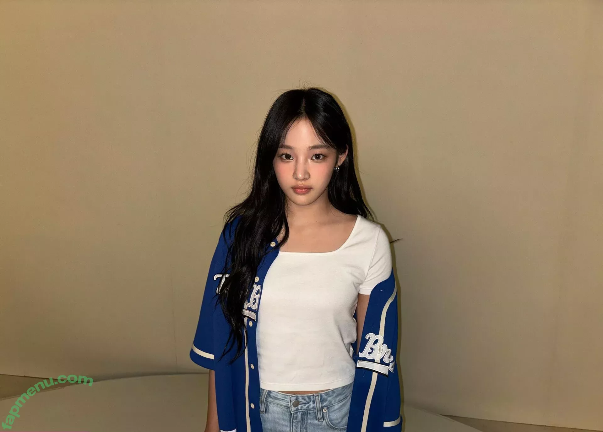 Minji nude photo #0751 (lovres_min__ / miniwithtattoos / newjeans_official)